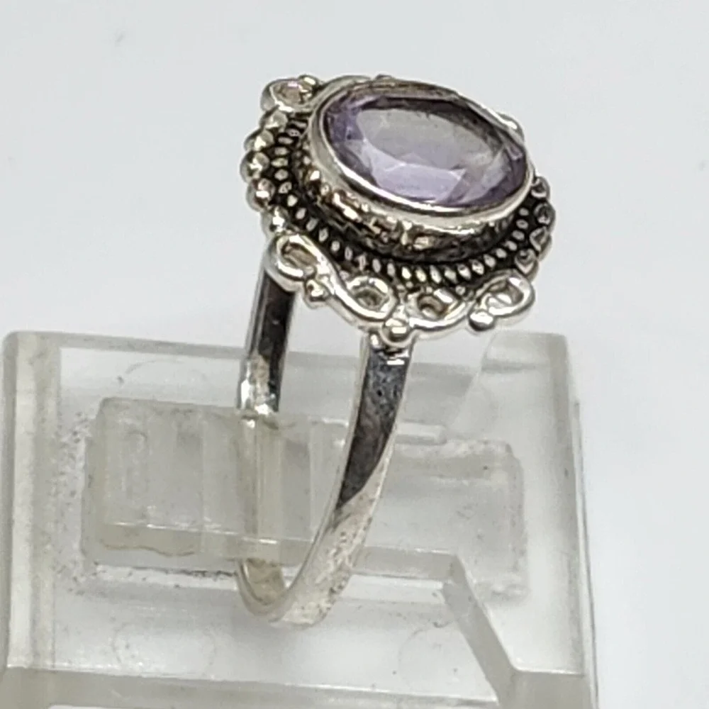 Sterling Silver Amethyst 925 Ring‎ Size 7.25